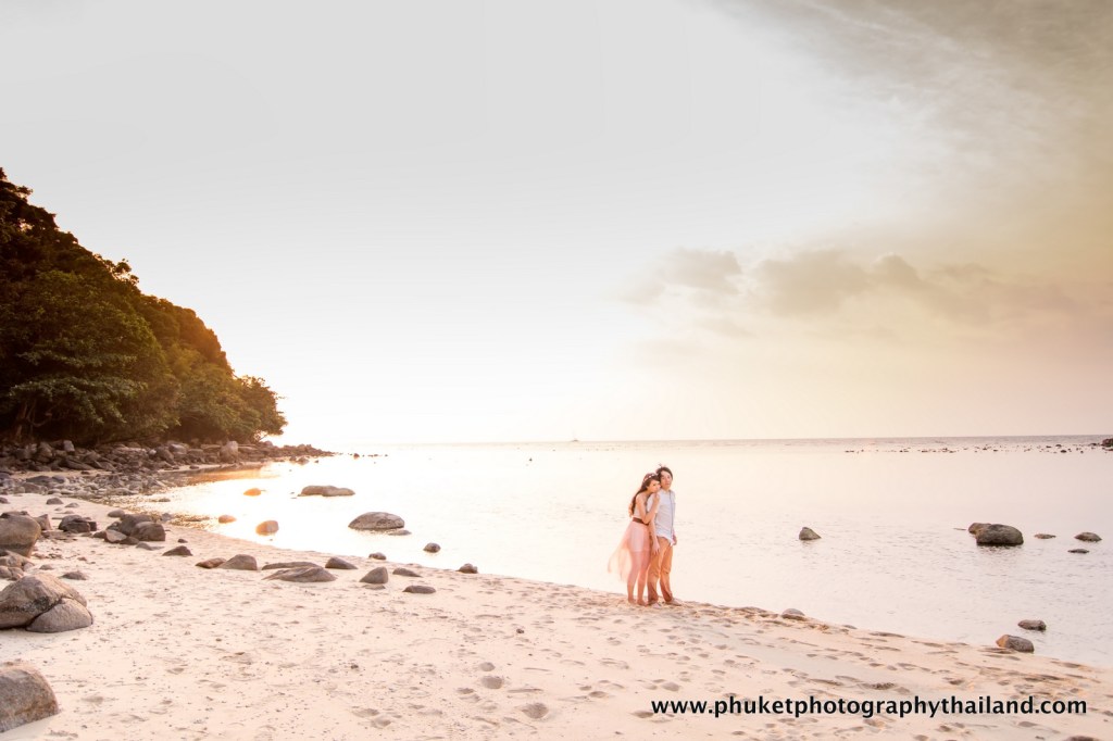 couple photography at phuket thailand