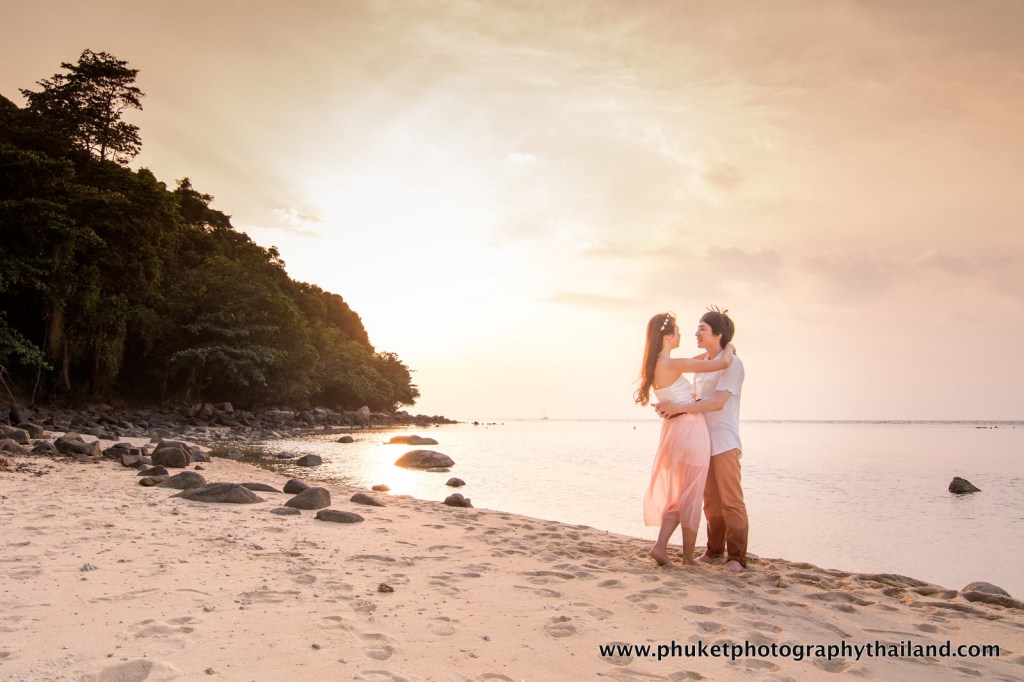 couple photography at phuket thailand