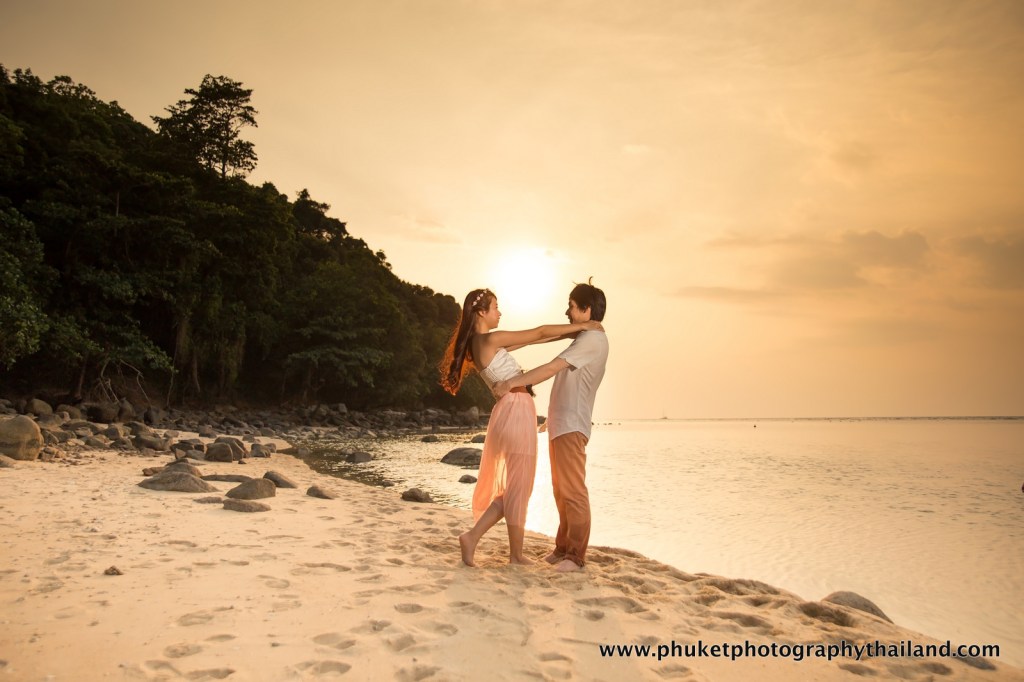 couple photography at phuket thailand