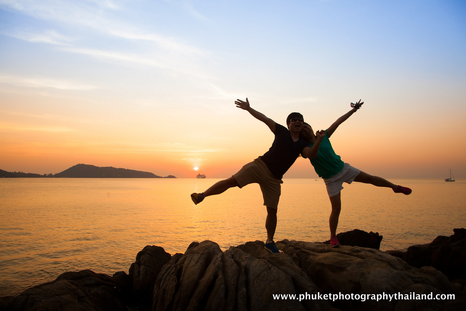 couples photoshoot at phuket thailand