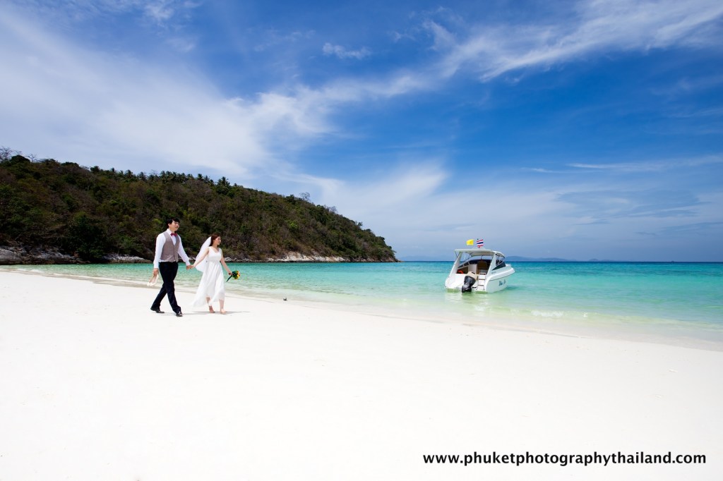 pre wedding photography at Racha island , phuket , thailand