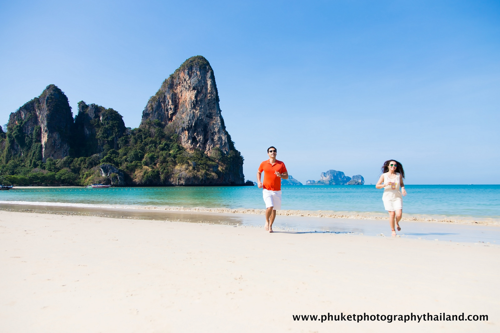 honeymoon photography at railay beach , ao nang , krabi