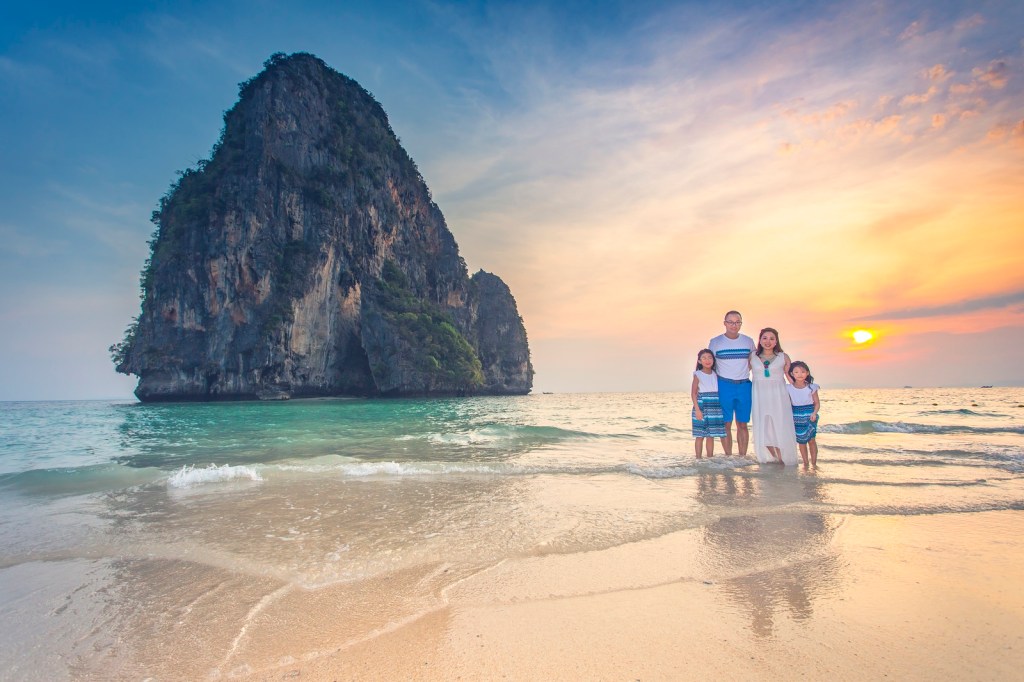 krabi family photoshoot