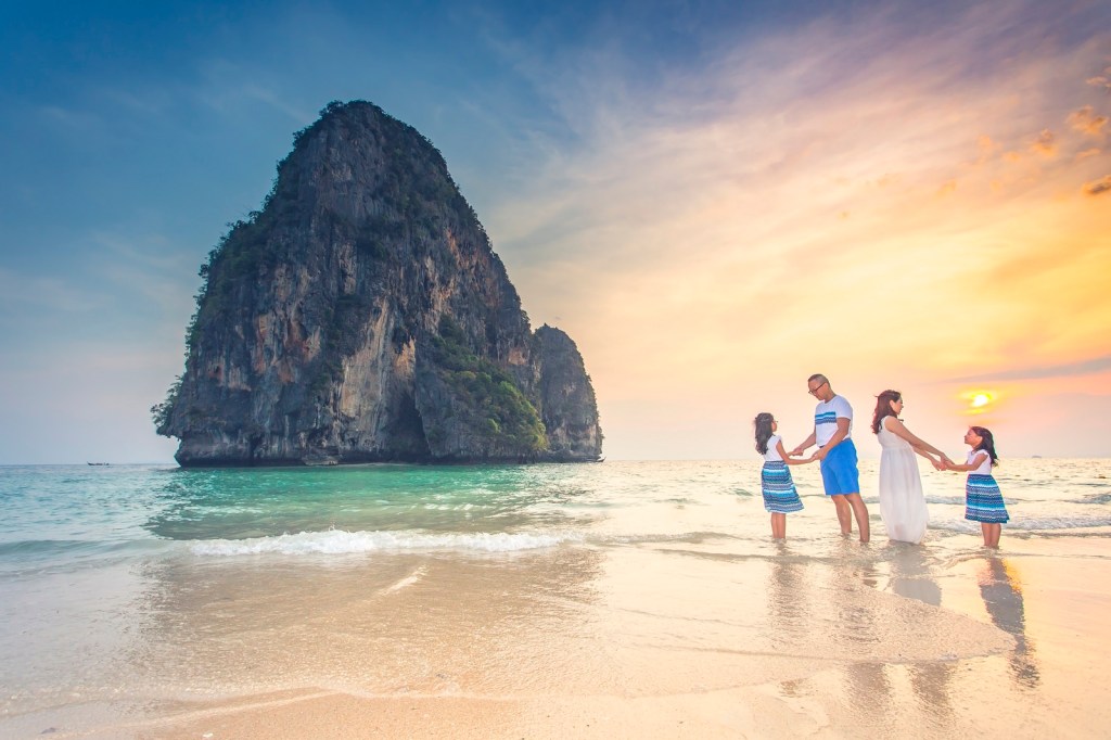 krabi family photoshoot