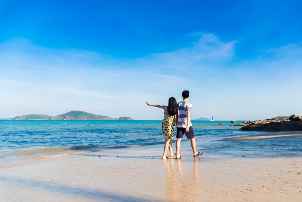 Honeymoon photo session at Lamka phuket thailand