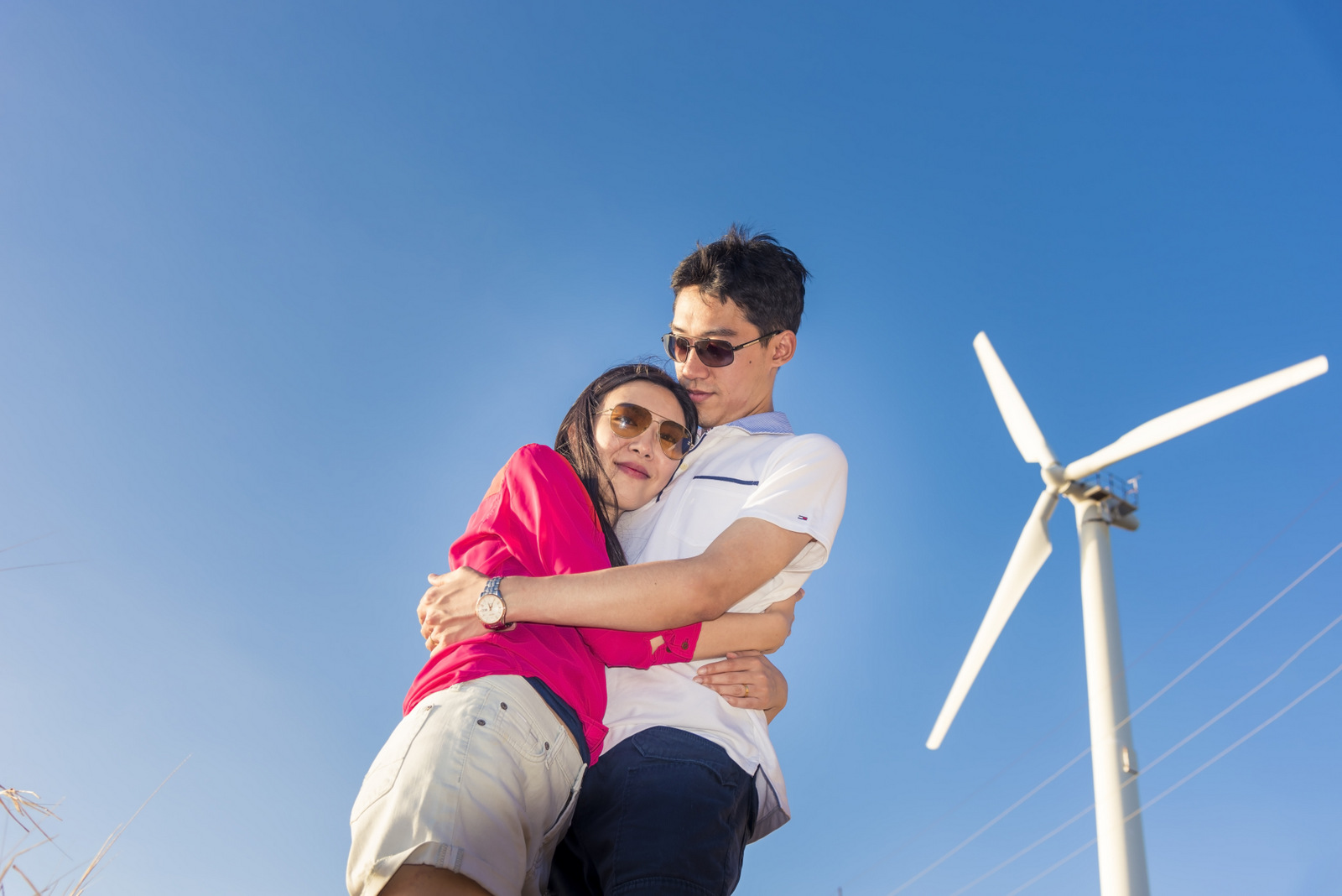 Honeymoon photo session at ya nui viewpoint phuket thailand