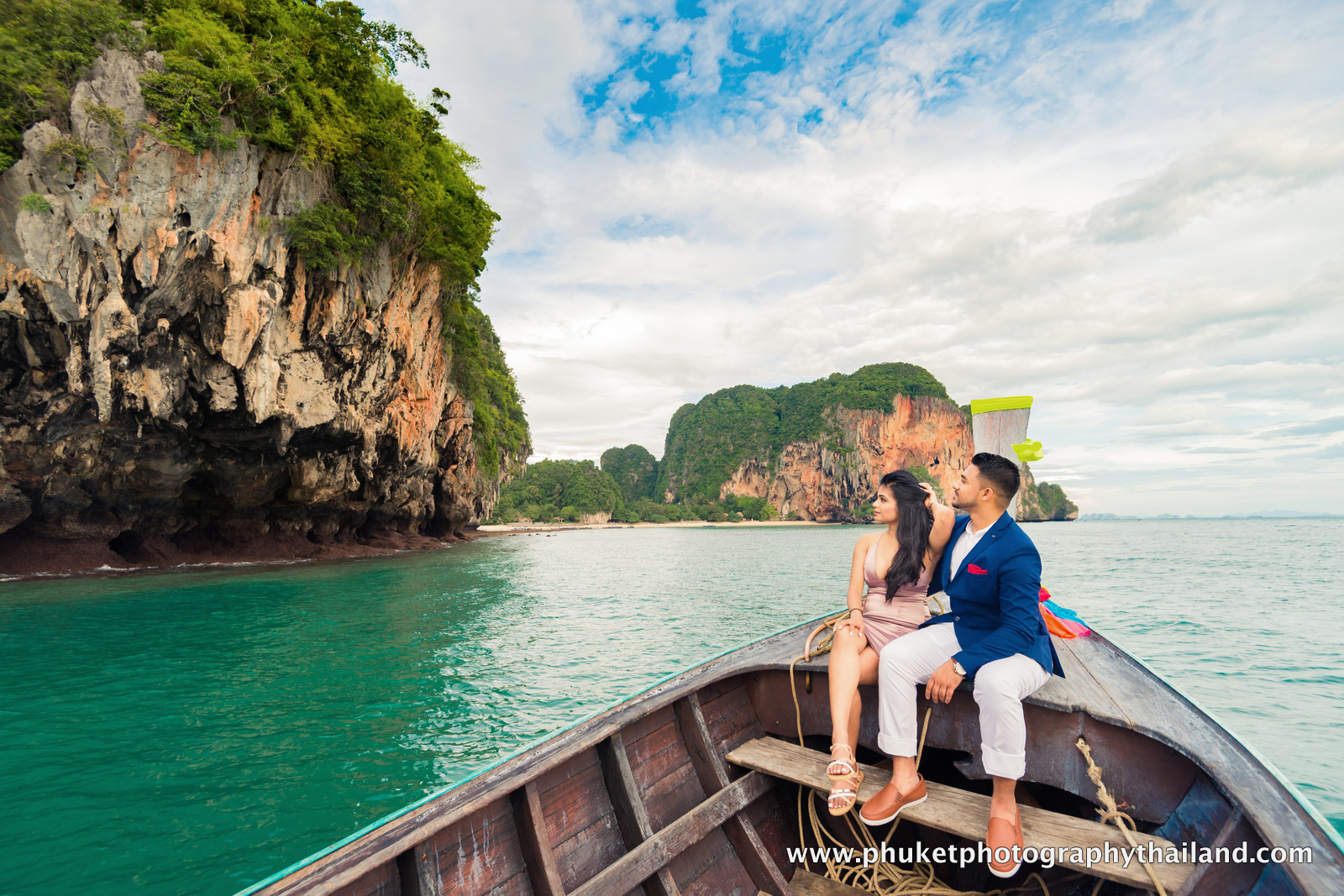 marriage proposal photoshoot on long tail boat at Ao nang Krabi