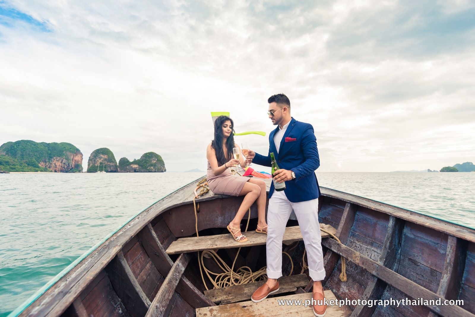 marriage proposal photoshoot on long tail boat at Ao nang Krabi