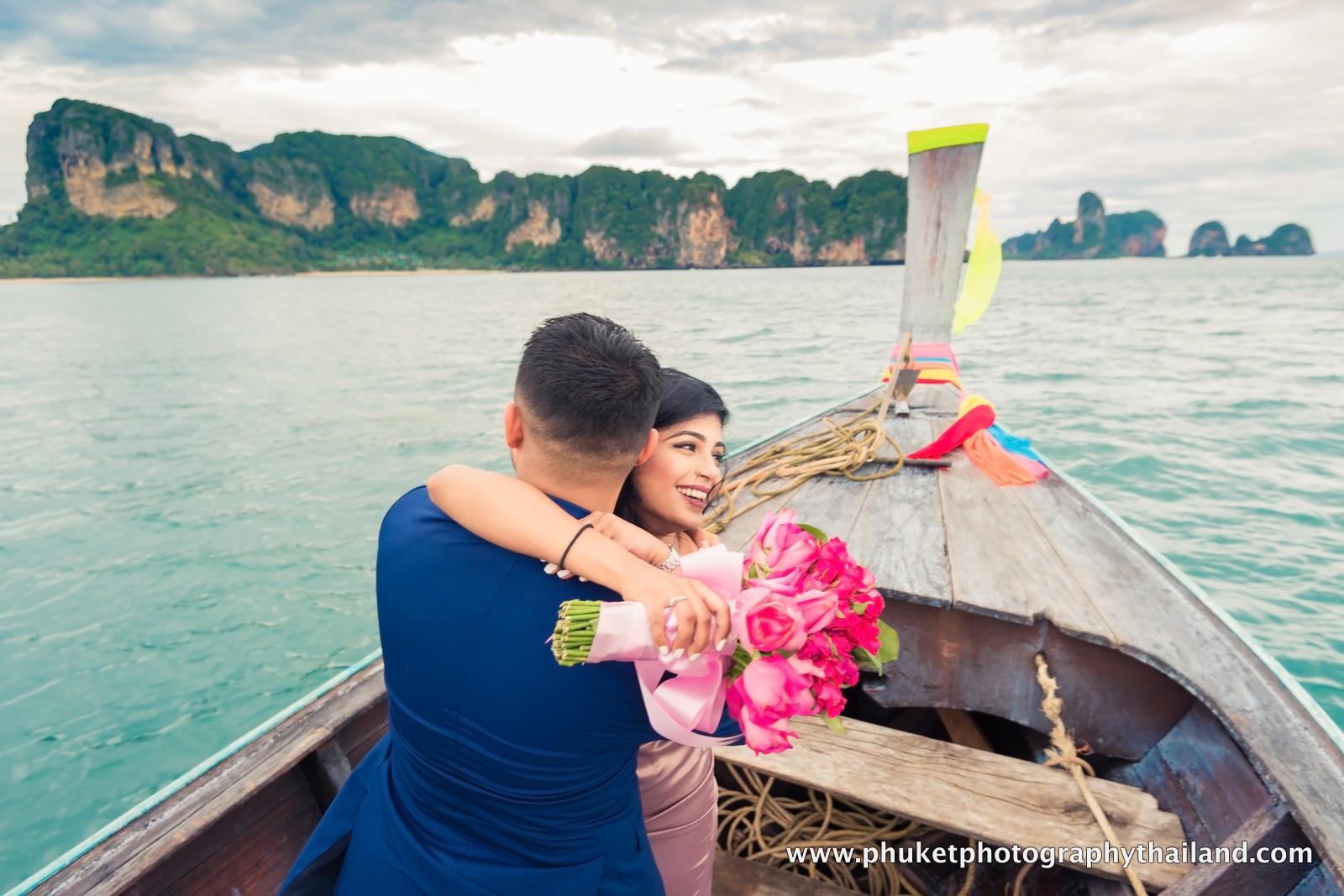 marriage proposal photoshoot on long tail boat at Ao nang Krabi