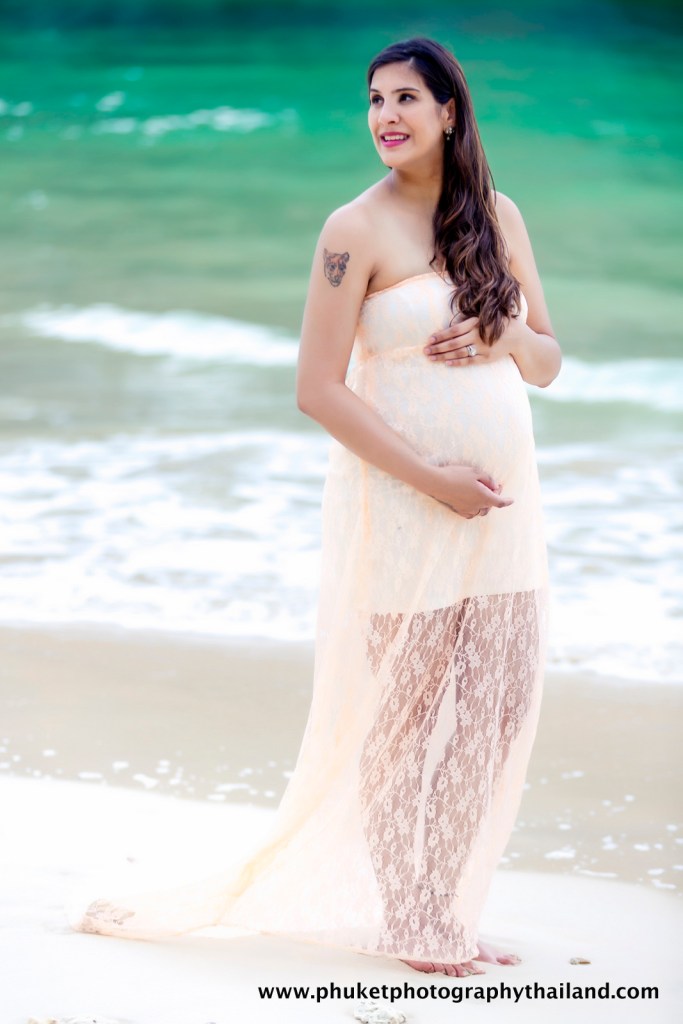 Maternity photoshoot at pranang & railey beach krabi