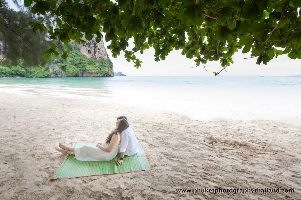 Maternity photoshoot at pranang & railey beach krabi
