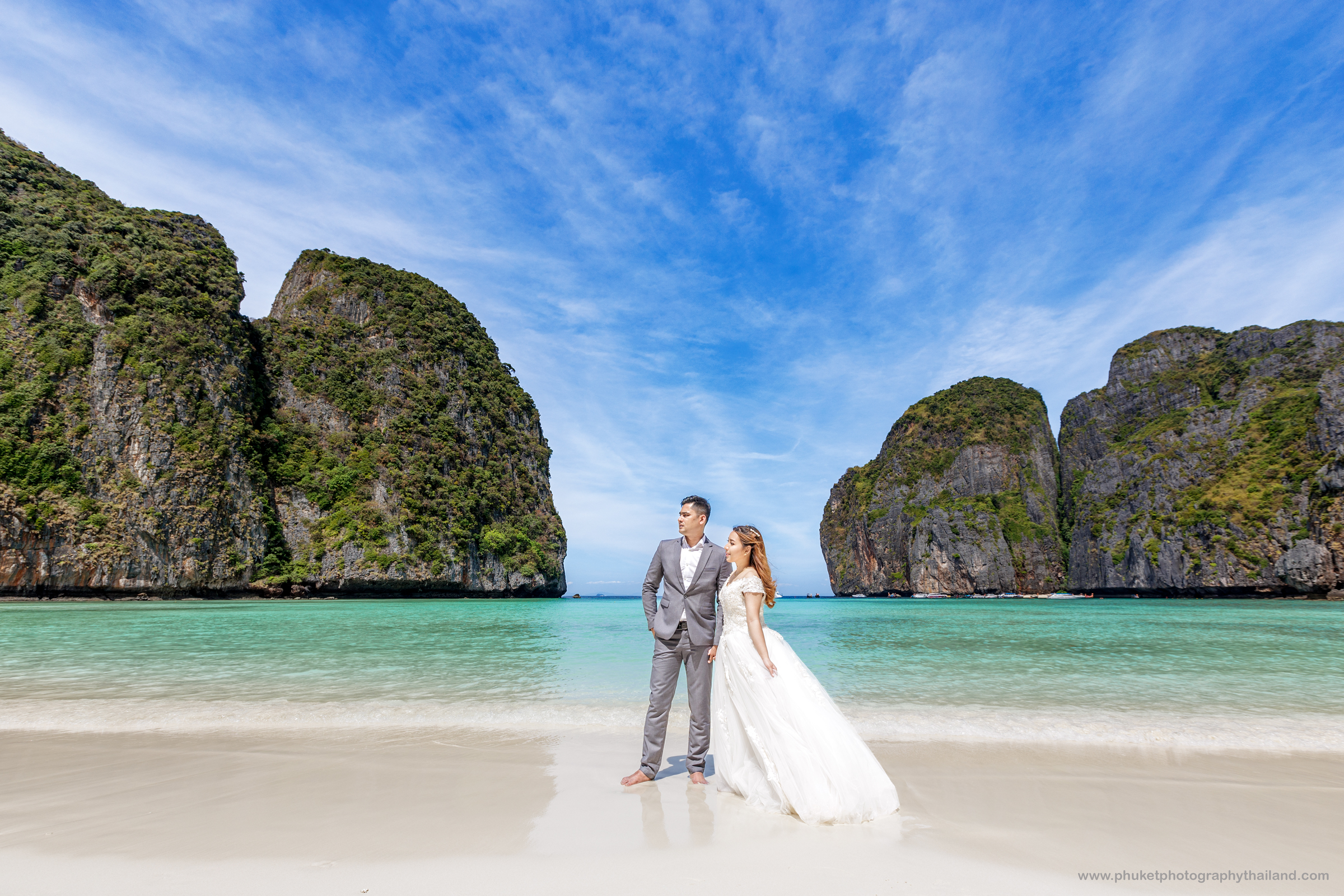 pre wedding photography at maya bay phi phi island krabi