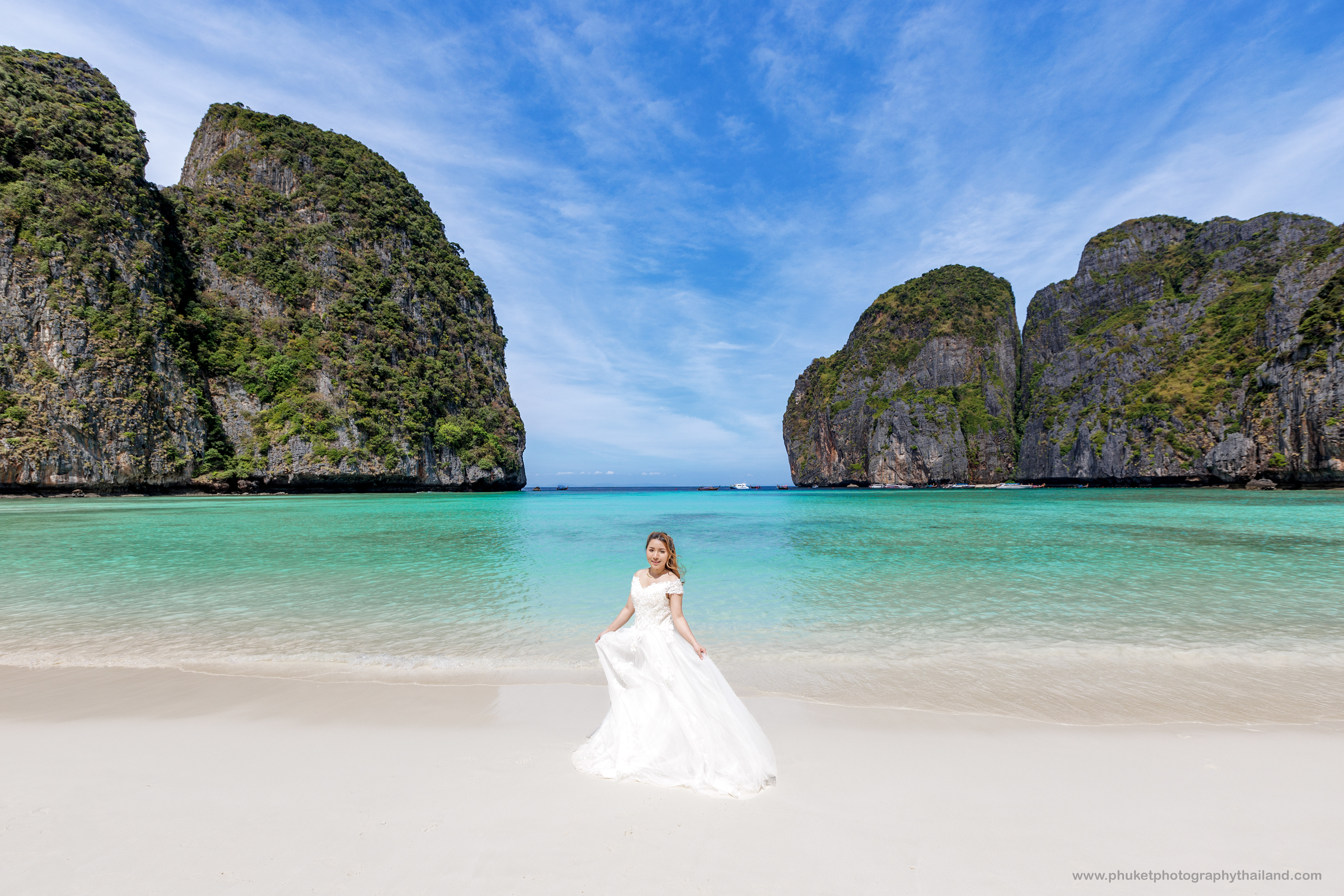 pre wedding photography at maya bay phi phi island krabi