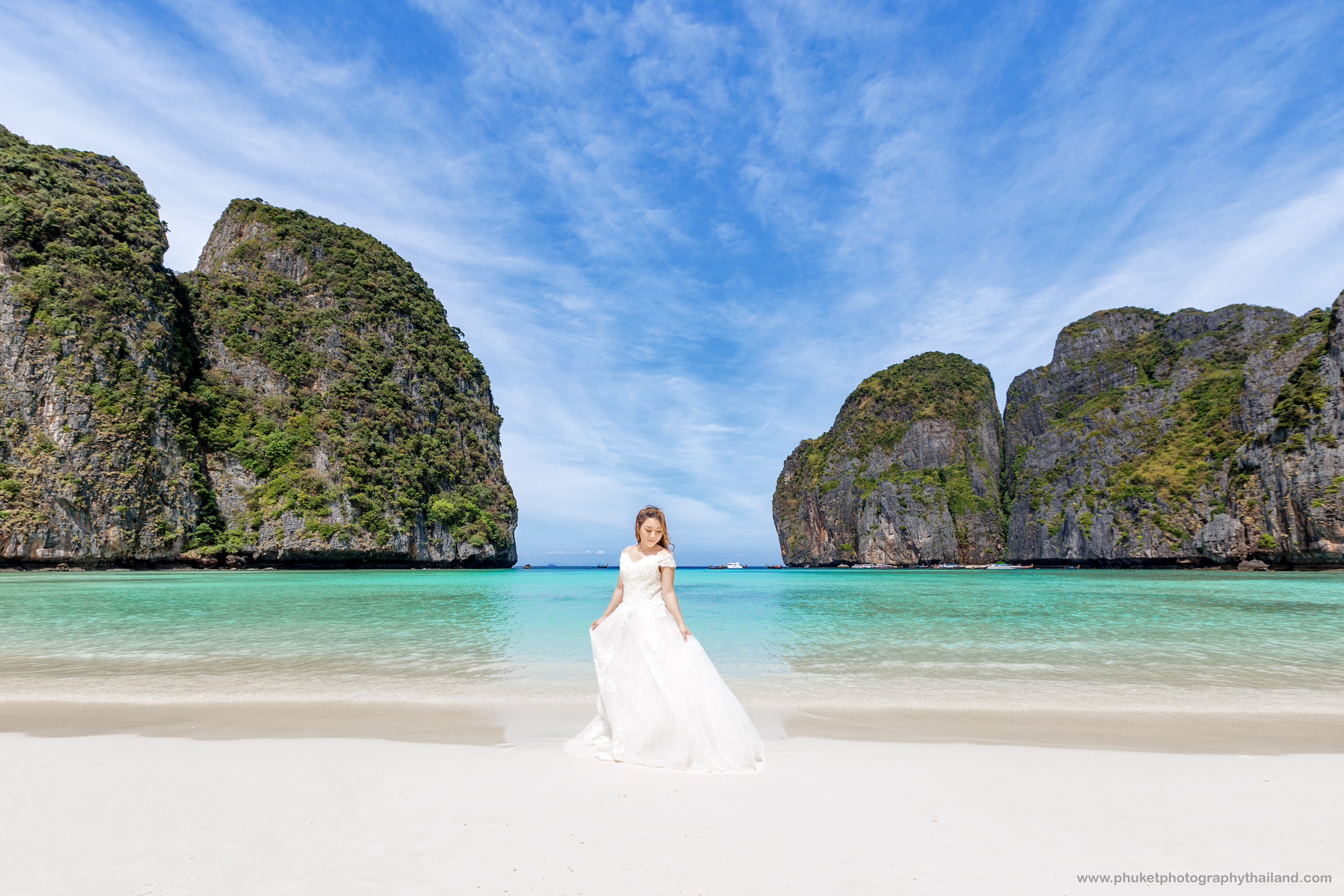 pre wedding photography at maya bay phi phi island krabi