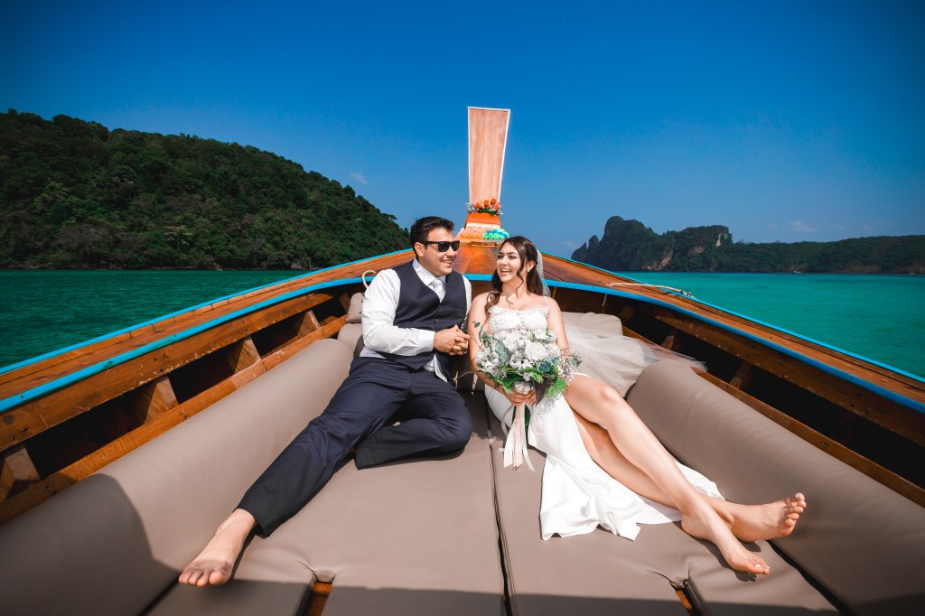 pre wedding photography on long tail boat at phi phi island krabi