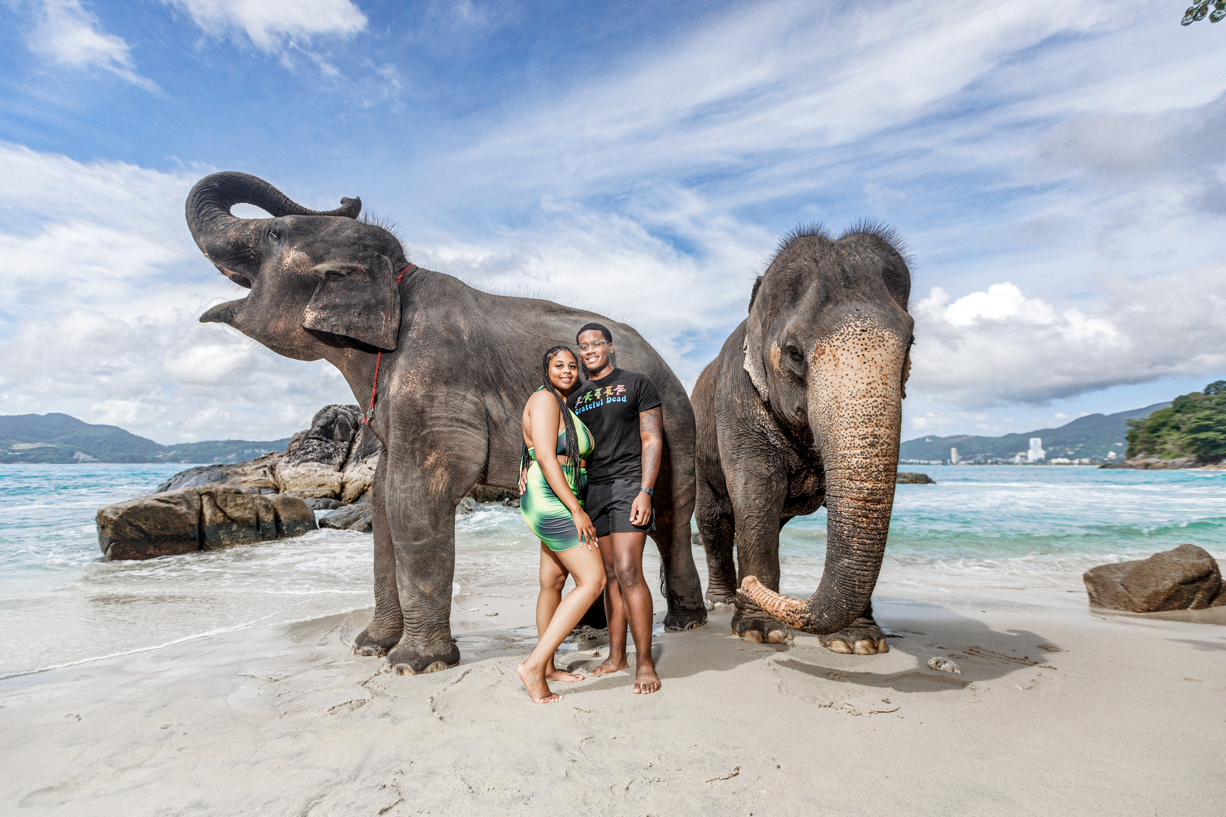 Take photos with elephants in Phuket